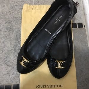 Louis Vuitton Glossy Patent Leather Flats Size 39
